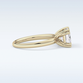Beautiful 1.96 CT Solitaire Engagement Ring Featuring Emerald Moissanite