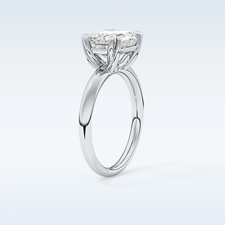 Beautiful 1.96 CT Solitaire Engagement Ring Featuring Emerald Moissanite