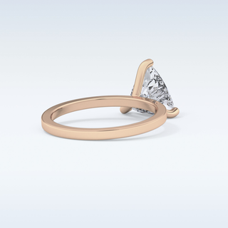 Stunning 2.7 CT Solitaire Engagement Ring Featuring Trillion Curved Moissanite