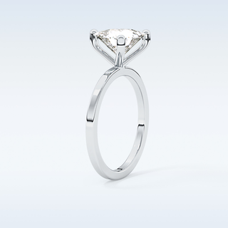 Stunning 2.7 CT Solitaire Engagement Ring Featuring Trillion Curved Moissanite