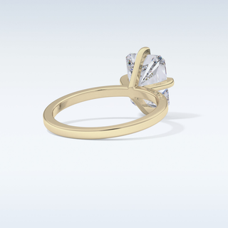 Stunning 3.45 CT Solitaire Engagement Ring Featuring Radiant Moissanite