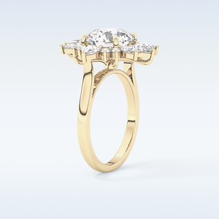 Elegant 2.71 CT Cluster Engagement Ring Featuring Round Moissanite