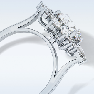 Elegant 2.71 CT Cluster Engagement Ring Featuring Round Moissanite