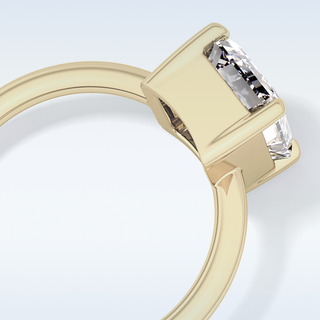 Beautiful 2.76 CT Solitaire Engagement Ring Featuring Emerald Moissanite