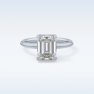 Beautiful 2.76 CT Solitaire Engagement Ring Featuring Emerald Moissanite