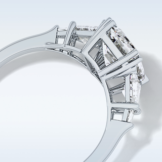 Elegant 1.9 CT Cluster Engagement Ring Featuring Emerald Moissanite