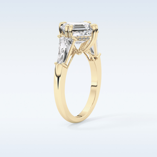 Elegant 2.82 CT Three Stones Engagement Ring Featuring Emerald Moissanite