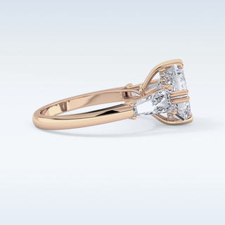 Elegant 2.82 CT Three Stones Engagement Ring Featuring Emerald Moissanite