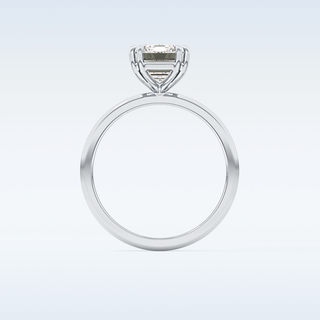 Stunning 2.45 CT Solitaire Engagement Ring Featuring Emerald Moissanite