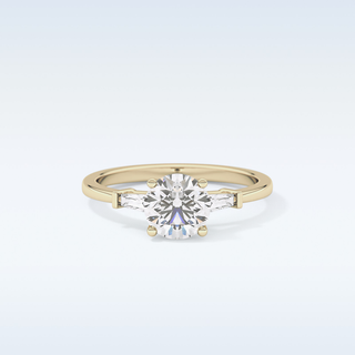 Elegant 1.03 CT Three Stones Engagement Ring Featuring Round Moissanite