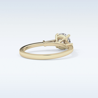Elegant 1.03 CT Three Stones Engagement Ring Featuring Round Moissanite