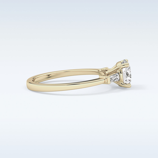 Elegant 1.03 CT Three Stones Engagement Ring Featuring Round Moissanite