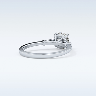 Elegant 1.03 CT Three Stones Engagement Ring Featuring Round Moissanite
