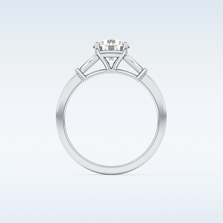 Elegant 1.03 CT Three Stones Engagement Ring Featuring Round Moissanite