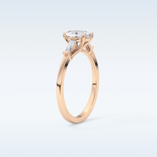 Elegant 0.83 CT Three Stones Engagement Ring Featuring Oval Moissanite