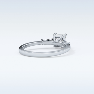 Elegant 0.78 CT Three Stones Engagement Ring Featuring Princess Moissanite