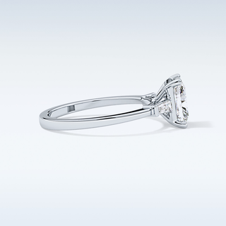 Elegant 1.21 CT Three Stones Engagement Ring Featuring Radiant Moissanite