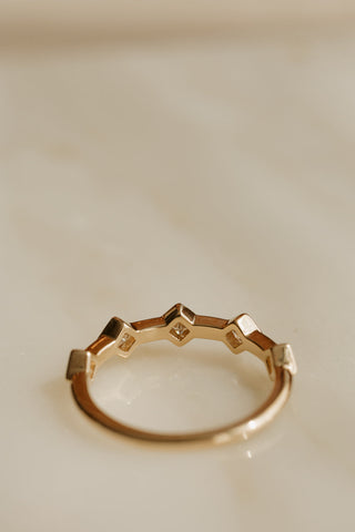 0.13 TCW Round Twisted Moissanite Wedding Band