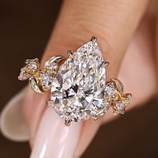 Cushion Hidden Halo Lab Grown Diamond Engagement Ringg