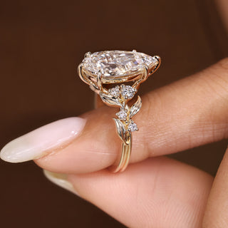 Cushion Hidden Halo Lab Grown Diamond Engagement Ringg
