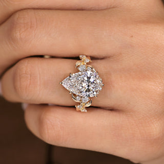 Cushion Hidden Halo Lab Grown Diamond Engagement Ringg