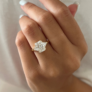 Round Halo, Pave & Split Shank Engagement Ring – 1.93 CT Lab Grown Diamond