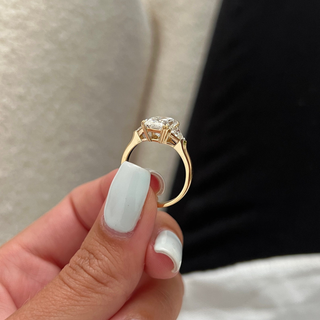 Round Halo, Pave & Split Shank Engagement Ring – 1.93 CT Lab Grown Diamond
