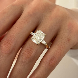 Round Halo, Pave & Split Shank Engagement Ring – 1.93 CT Lab Grown Diamond