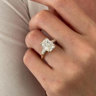 Round Halo, Pave & Split Shank Engagement Ring – 1.93 CT Lab Grown Diamond