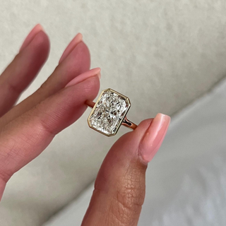 Round Halo, Pave & Split Shank Engagement Ring – 1.93 CT Lab Grown Diamond