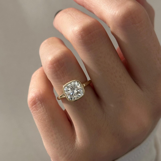 Round Halo, Pave & Split Shank Engagement Ring – 1.93 CT Lab Grown Diamond