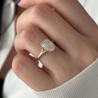 Round Halo, Pave & Split Shank Engagement Ring – 1.93 CT Lab Grown Diamond