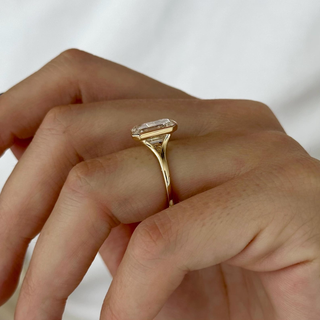Round Halo, Pave & Split Shank Engagement Ring – 1.93 CT Lab Grown Diamond