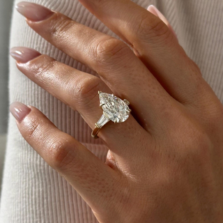 Round Halo, Pave & Split Shank Engagement Ring – 1.93 CT Lab Grown Diamond