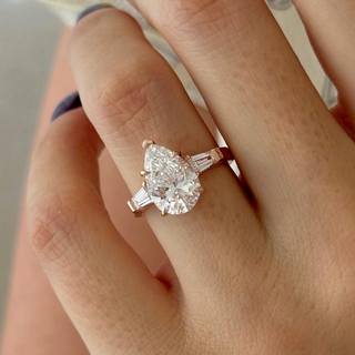 Round Halo, Pave & Split Shank Engagement Ring – 1.93 CT Lab Grown Diamond