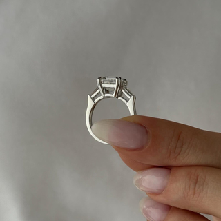 Round Halo, Pave & Split Shank Engagement Ring – 1.93 CT Lab Grown Diamond