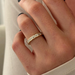 0.13 TCW Round Twisted DEF/VVS Lab Grown Diamond Wedding Band
