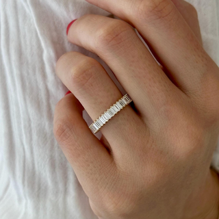0.13 TCW Round Twisted DEF/VVS Lab Grown Diamond Wedding Band