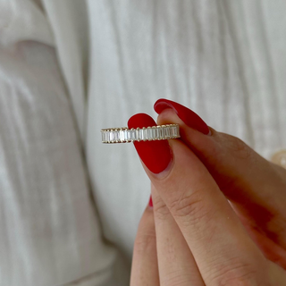 0.13 TCW Round Twisted DEF/VVS Lab Grown Diamond Wedding Band