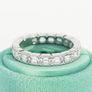 0.13 TCW Round Twisted DEF/VVS Lab Grown Diamond Wedding Band