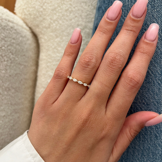 0.13 TCW Round Twisted DEF/VVS Lab Grown Diamond Wedding Band
