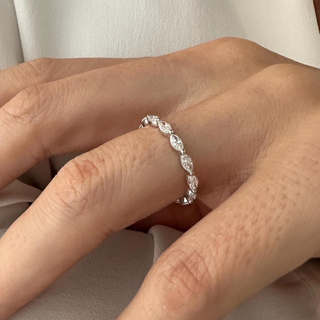 0.13 TCW Round Twisted DEF/VVS Lab Grown Diamond Wedding Band