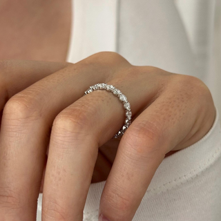 0.13 TCW Round Twisted DEF/VVS Lab Grown Diamond Wedding Band
