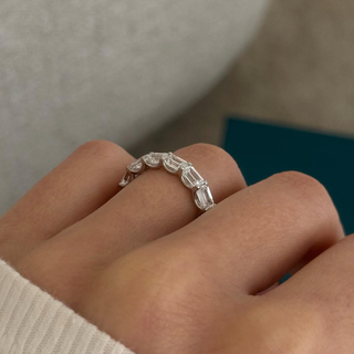 0.13 TCW Round Twisted DEF/VVS Lab Grown Diamond Wedding Band