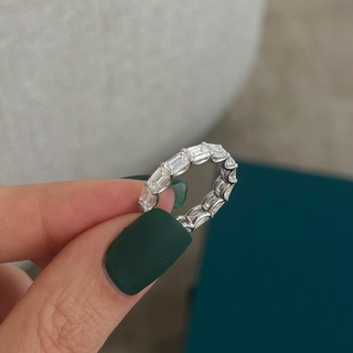 0.13 TCW Round Twisted DEF/VVS Lab Grown Diamond Wedding Band