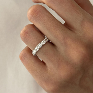 0.13 TCW Round Twisted DEF/VVS Lab Grown Diamond Wedding Band