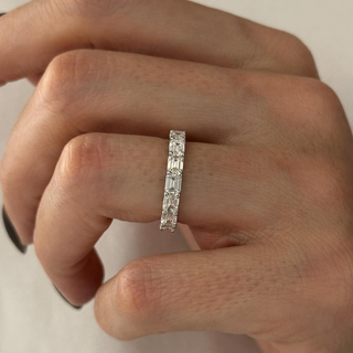 0.13 TCW Round Twisted DEF/VVS Lab Grown Diamond Wedding Band