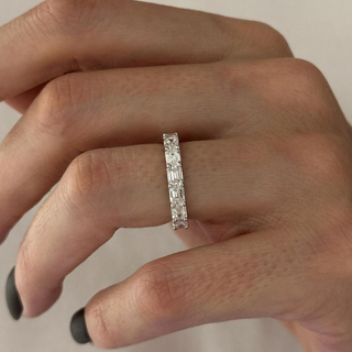 0.13 TCW Round Twisted DEF/VVS Lab Grown Diamond Wedding Band