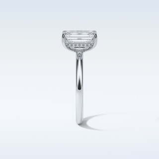 2.3 CT Solitaire Engagement Ring Featuring Emerald Moissanite 5