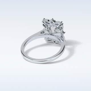 0.92 CT Cluster Engagement Ring Featuring Emerald Moissanite